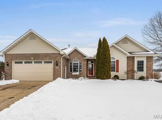 8728 Wildewood Dr, Worden, IL 62097