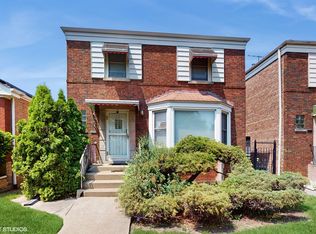 10152 S Prairie Ave, Chicago, IL 60628