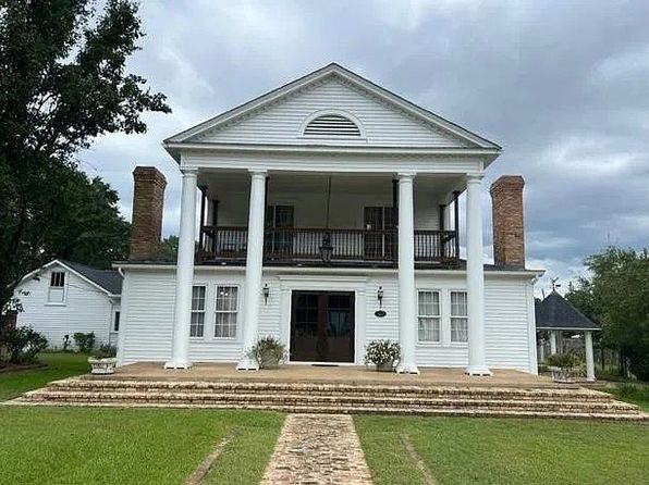 534 E Main St