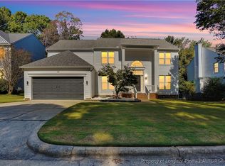 119 Strathburgh Ln, Cary, NC 27518