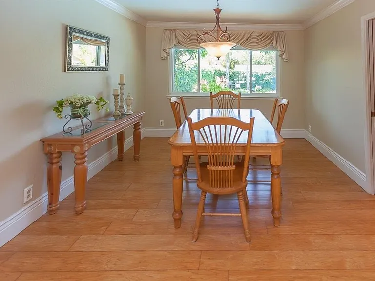 6677 Mount Forest Dr — Photo 8