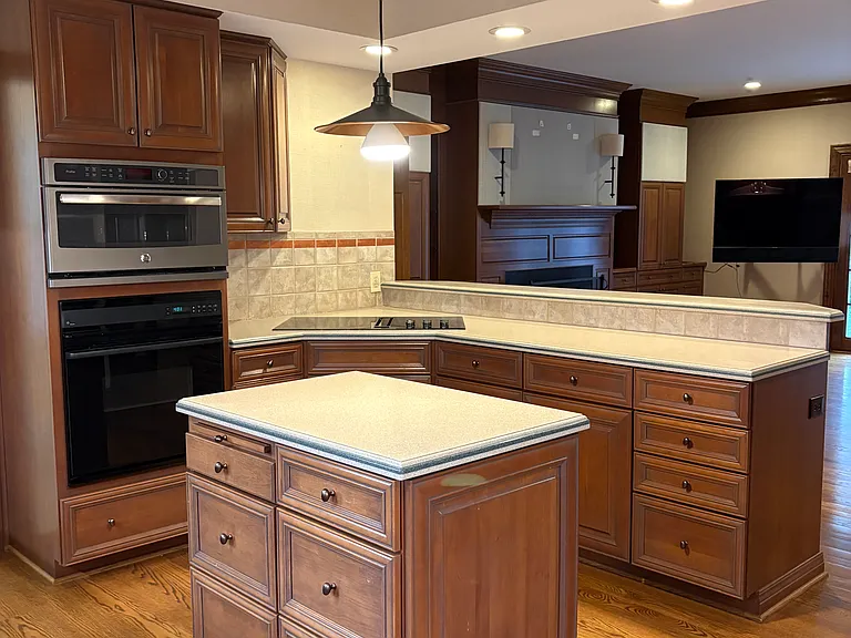 Kitchen toward Great Room