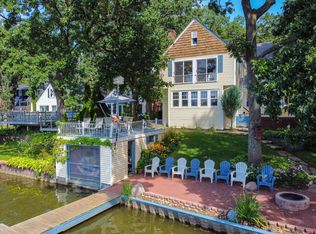 4303 E Lake Shore Dr, Wonder Lake, IL 60097