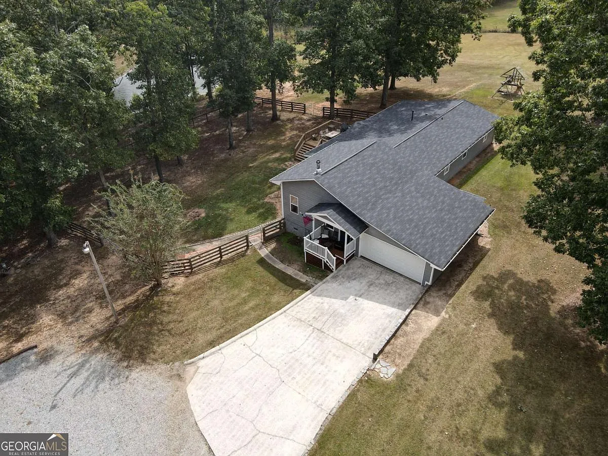 2086 Bethlehem Church Rd photo 1