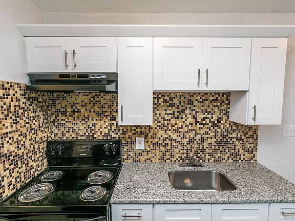 2nd image of 1215 10th St APT 5