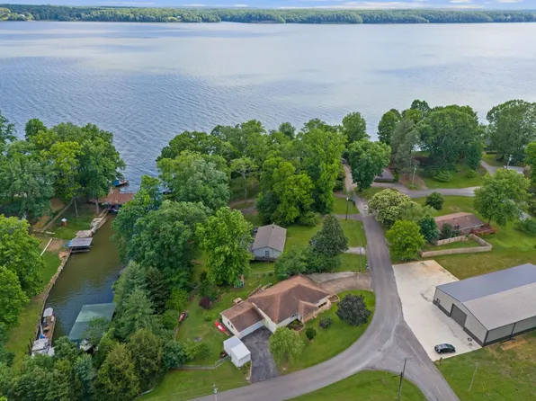 406 Aqua Vista Dr, Killen, AL 35645