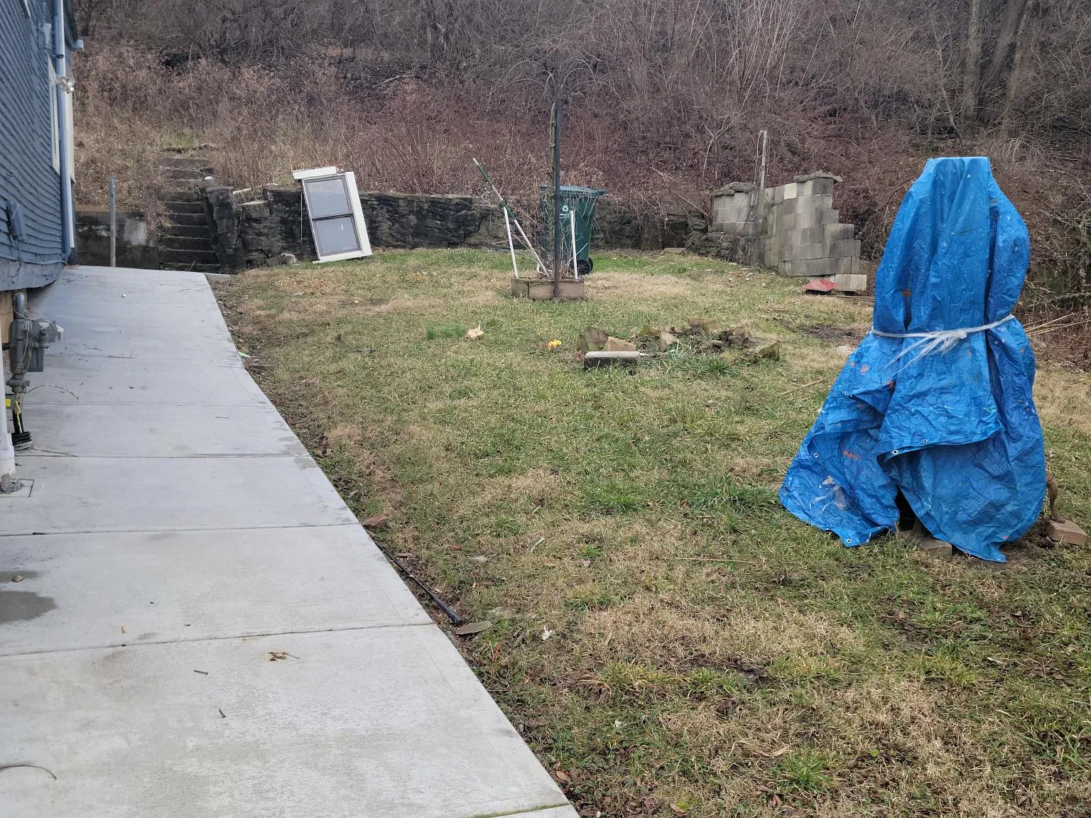 4 bed, 1600 sqft, $2,000 — Photo 2