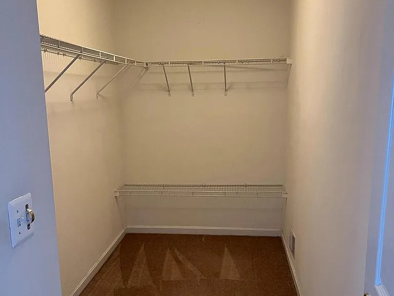 203 Byfield Rd — Photo 11