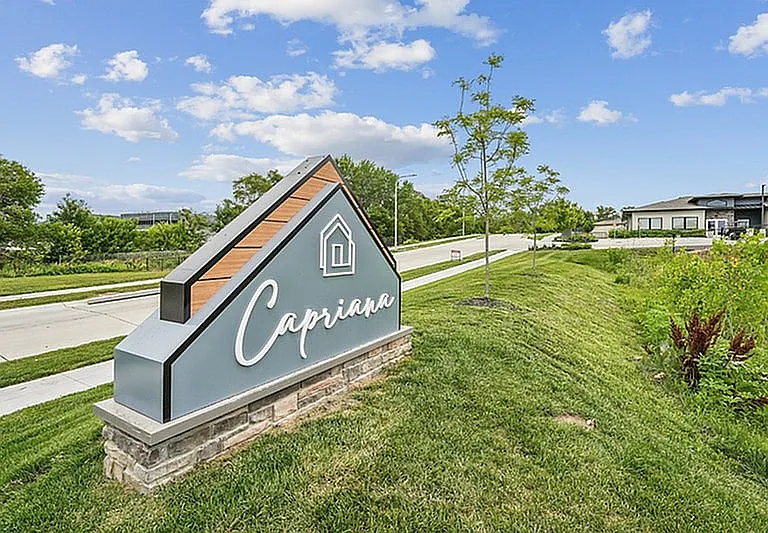 Capriana Monument Sign