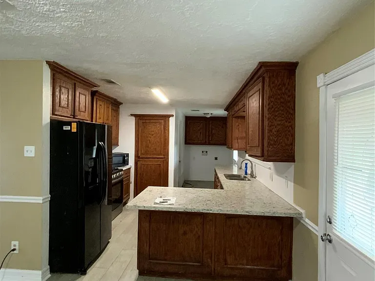 515 S Burnett Dr — Photo 5