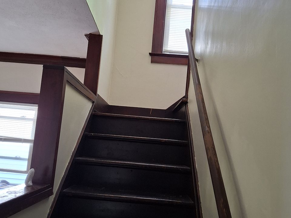 1st image of 51 Ellicott St