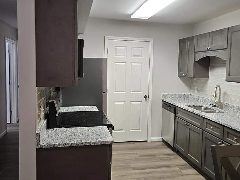 3703 Southborough Rd #3H — Photo 1