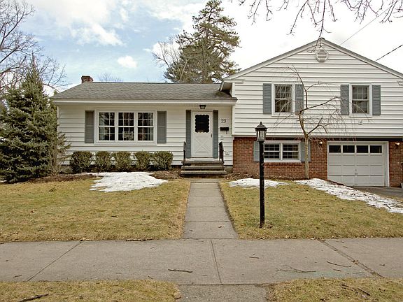 2nd image of 23 Roosevelt Ave