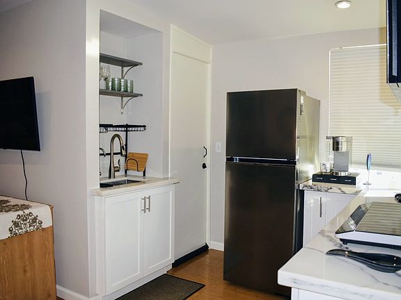 3rd image of 357 N Westwind Dr #2