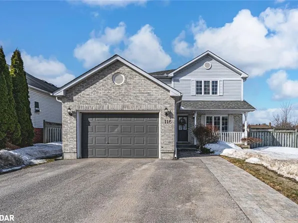 116 Leggott Ave, Barrie, ON L4N 8W9