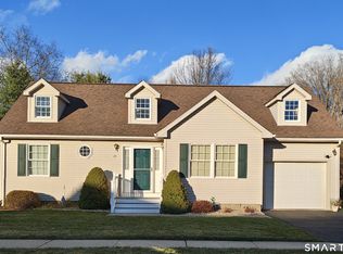 Fennwyck Estates, Newington, CT 06111