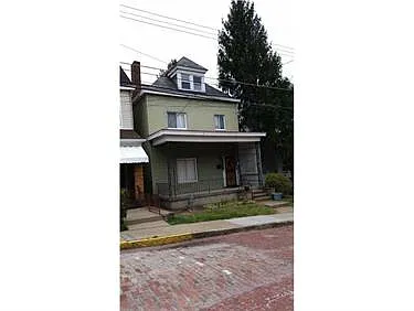 416 Fisher St photo 1