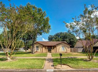 21822 Meadowhill Dr, Spring, TX 77388