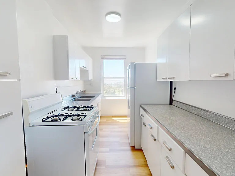Parkmerced Apartments — Photo 56