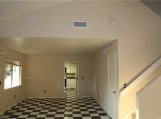 678 Parkview Dr, Lake Elsinore, CA 92530