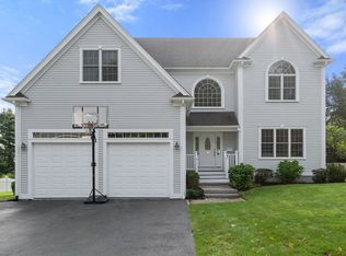 29 Smith St, Needham, MA 02492