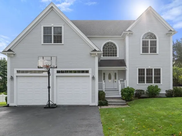 29 Smith St, Needham, MA 02492