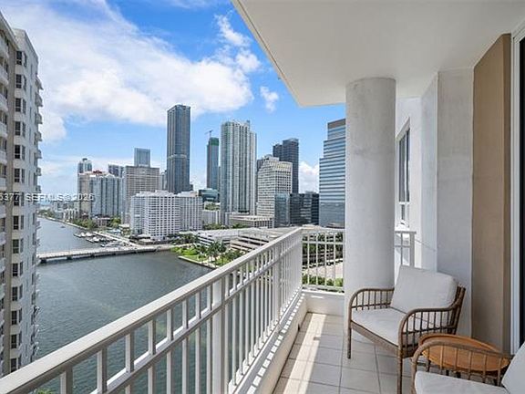 5th image of 801 Brickell Key Blvd #Cu-1805