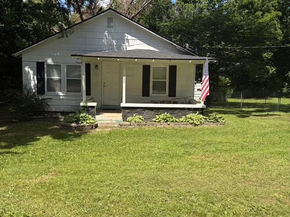 307 2nd St, Doniphan, MO 63935