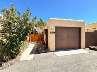 2929 Plaza Azul, Santa Fe, NM 87507
