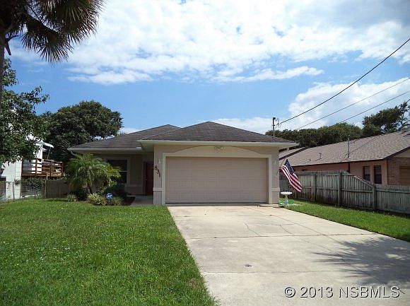 1st image of 831 E 12th Ave