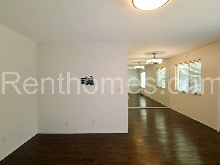 8150 Lemon Ave #114 — Photo 5