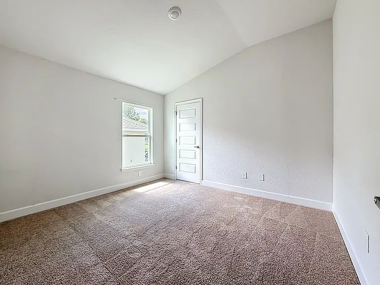 187 NW 45th Loop — Photo 28