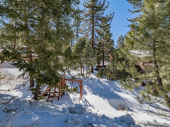 3rd image of 38678 Big Bear Blvd