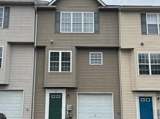 15 Mistala Ct, Inwood, WV 25428