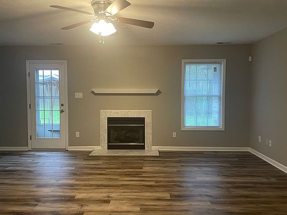 3rd image of 2839 Kilkenny Dr