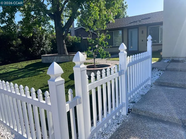 1513 Rue Avati, San Jose, CA 95131