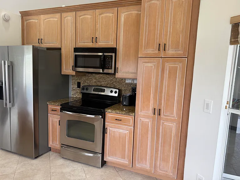 9549 Aegean Dr — Photo 4
