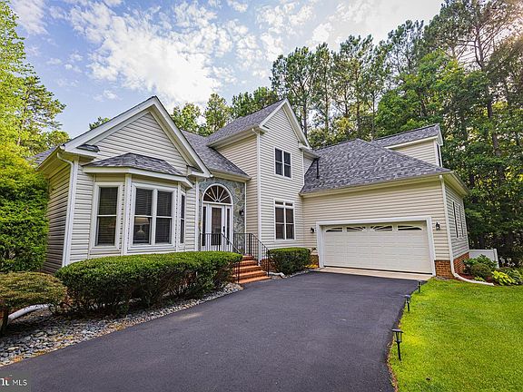 3rd image of 1277 Riverwood Dr