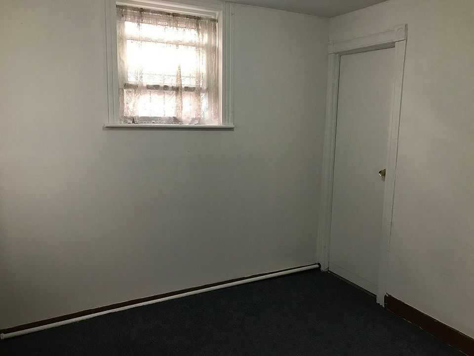 1st image of 2320 32nd St