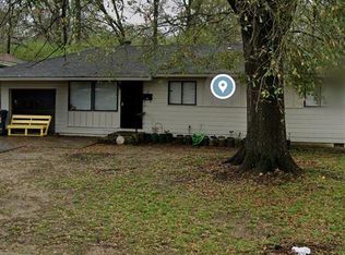 17 Hanover Dr, Little Rock, AR 72209