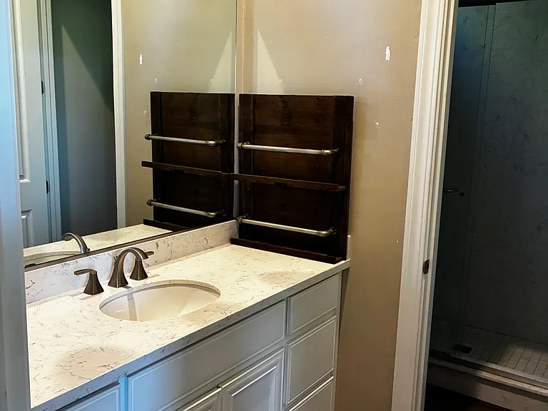 Bathroom sink
