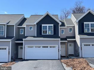 130 Magnolia Dr, Middletown, PA 17057