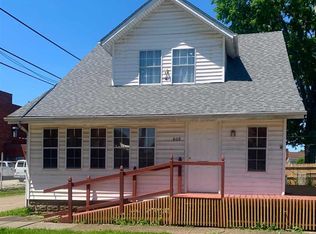 808 11th St, Huntington, WV 25701