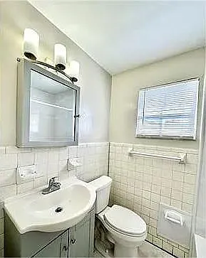 420 Douglass Ave — Photo 8