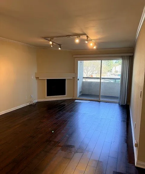 5545 Canoga Ave #116 — Photo 6