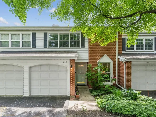 244 Essex Pl, Wilmette, IL 60091