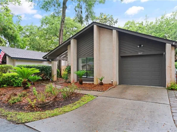 107 Linkside Dr, Saint Simons Island, GA 31522