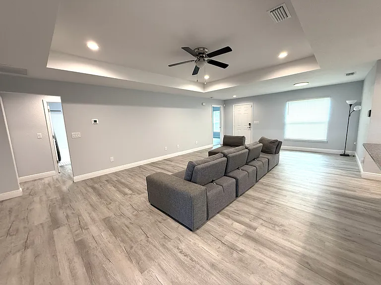 359 Wilton Ave SW — Photo 6