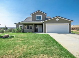 845 S Peachtree Dr, Toquerville, UT 84774