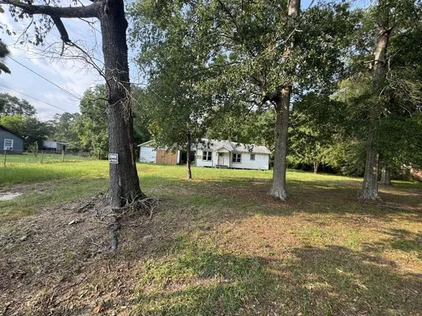 410 Shady Ln, Jasper, TX 75951